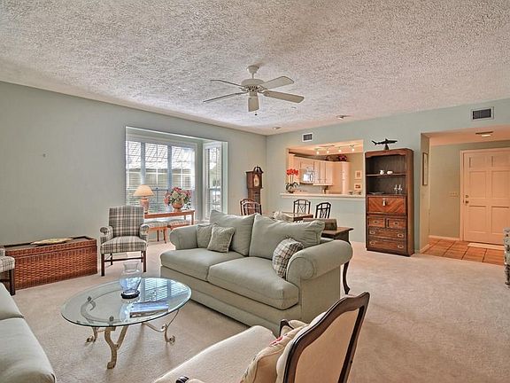 5th image of 1360 Ivy Ct