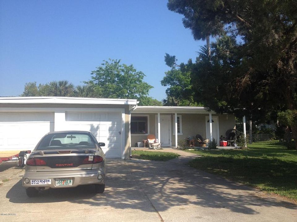 2nd image of 121 Fleming Ave