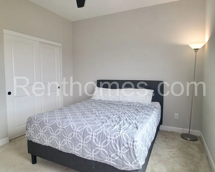 11007 Evelyn Way — Photo 13