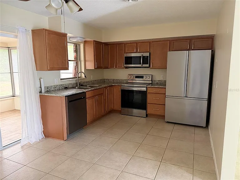 2236 Morningside Dr — Photo 20