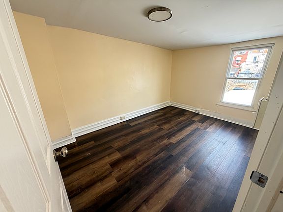 2nd image of 627 Locust St