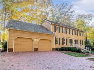 109 Queensferry Rd, Cary, NC 27511