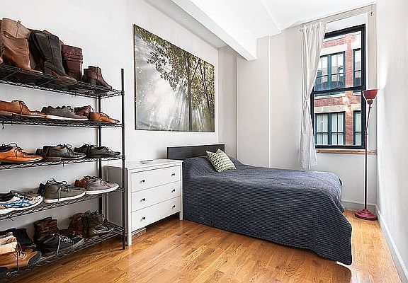 5th image of 50 Bridge St APT 213