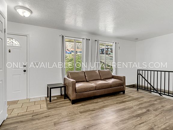 5th image of 2066 S Park St