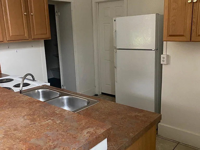 14 E Market St #12 — Photo 17