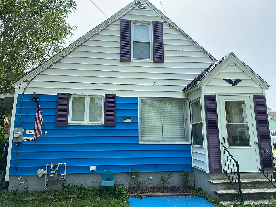 213 Ridge Ave