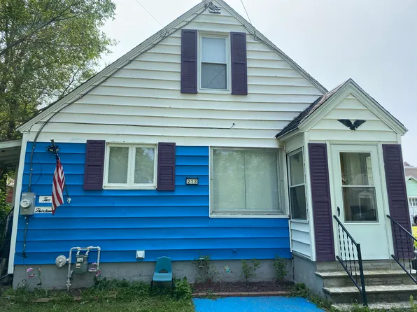 213 Ridge Ave, Liverpool, NY 13088