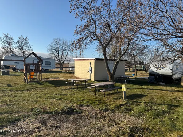 503 W Lake Front Dr, South Shore, SD 57263