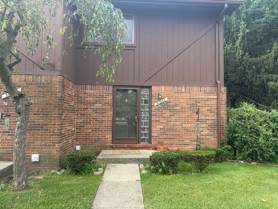 1st image of 37957 Joyce Dr
