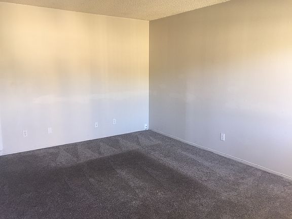 4th image of 1231 25th St APT 20