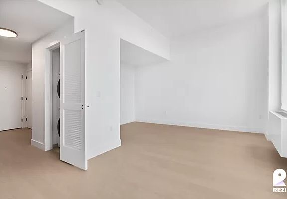 3rd image of 3620 Steinway St APT 223