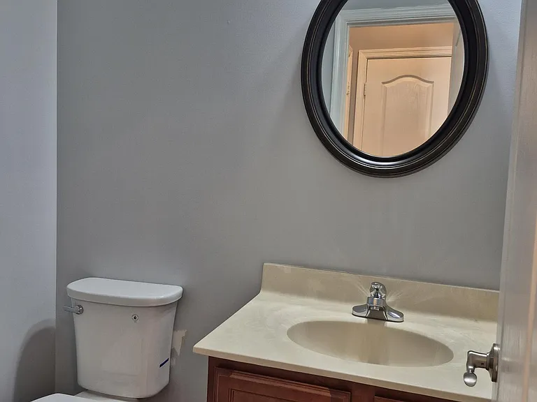 1325 Emsworth Dr — Photo 26