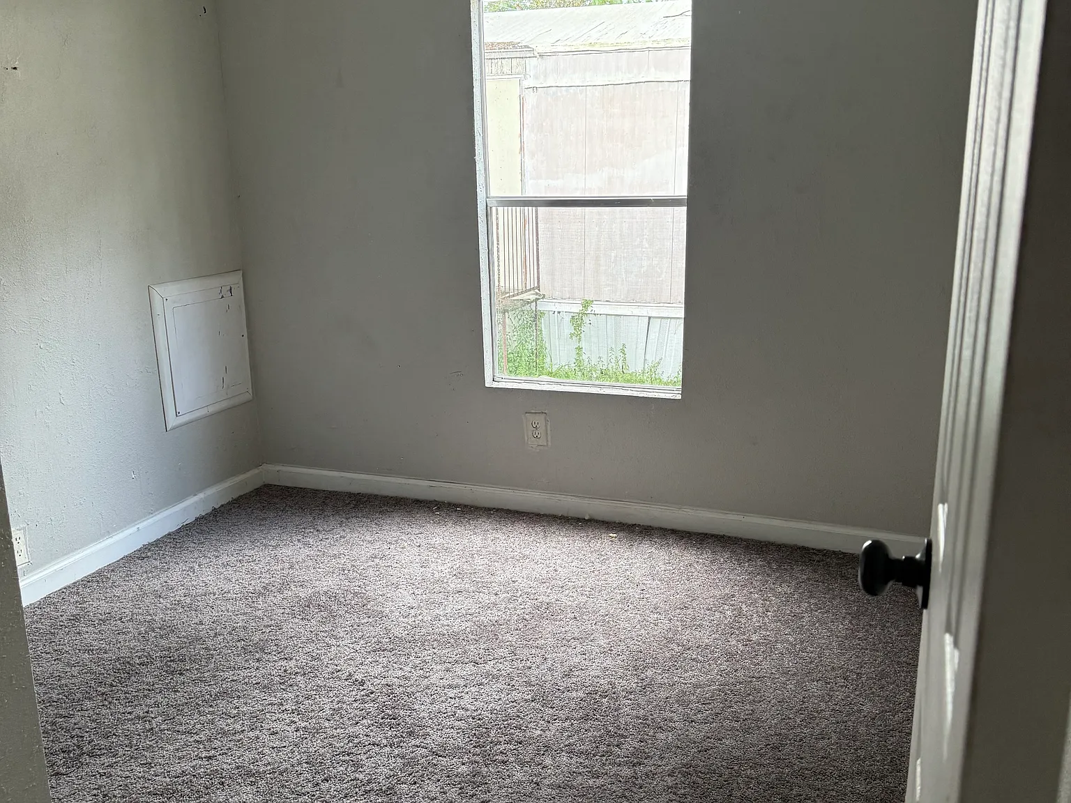 3 bed, 1050 sqft, $1,400 — Photo 4