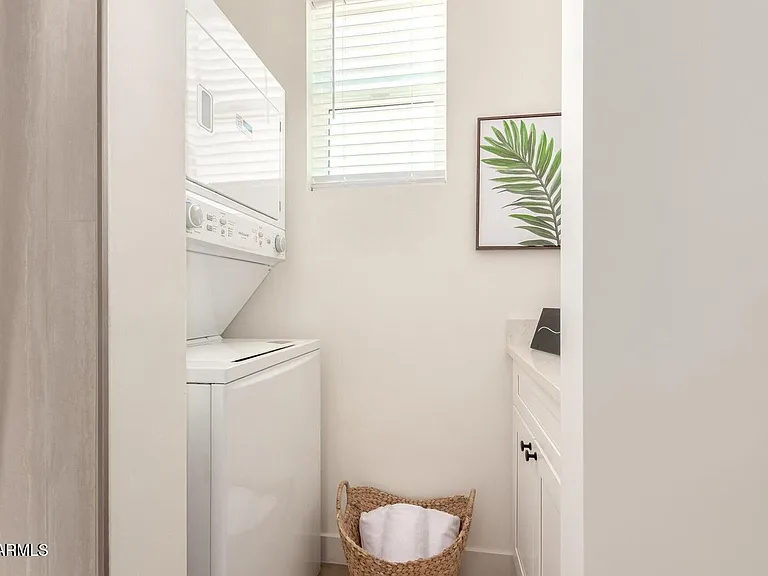 1508 W Sherman St #B — Photo 14
