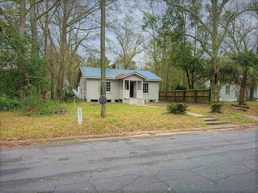 1st image of 5330 Forest Dr