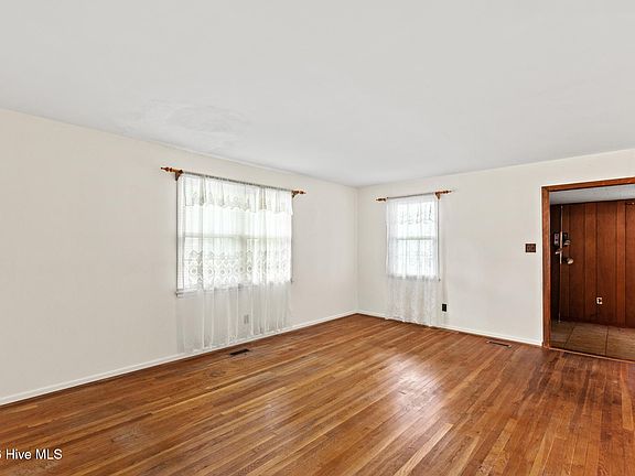 4th image of 507 Delmar Road