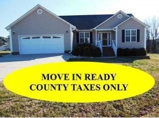 61 Freebird Ct, Smithfield, NC 27577