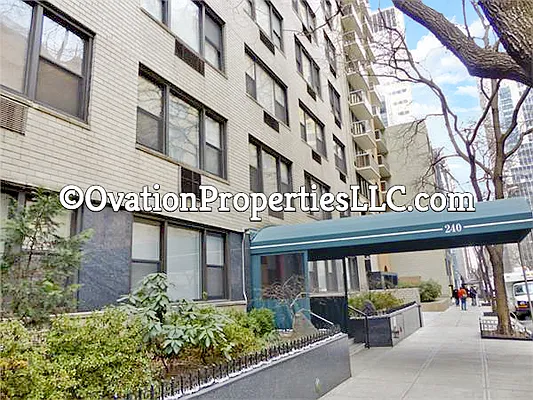 Rented by R New York | media 63