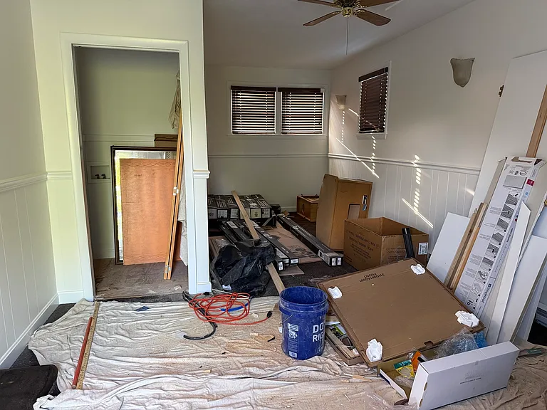 585 Burncoat St — Photo 20
