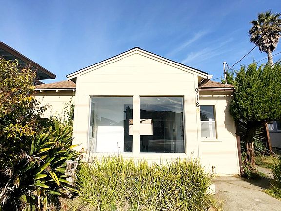 5th image of 918 Pelton Ave