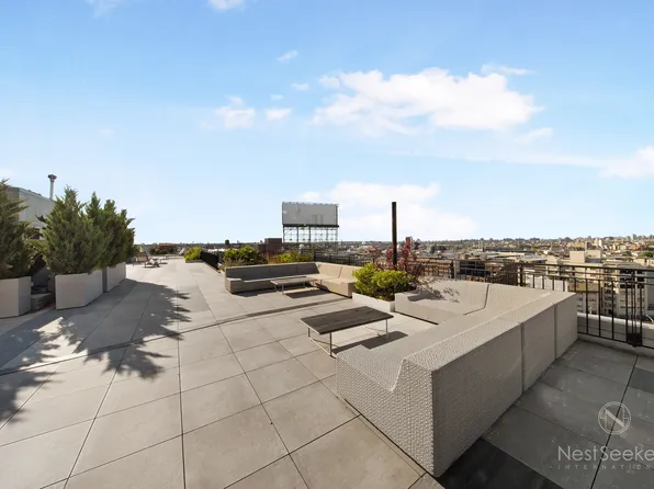 11-39 49th Avenue image 19 of 28