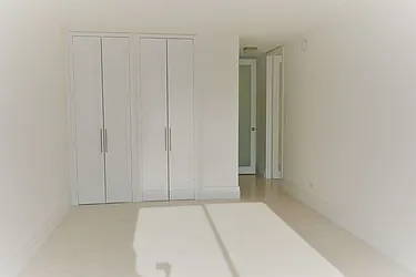 Rented by Perlbinder Realty