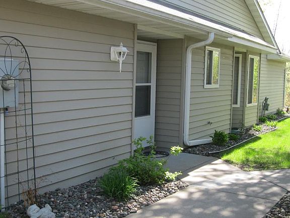2nd image of 1226 Island Dr