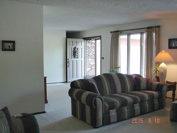 5th image of 726 Holdridge Ave