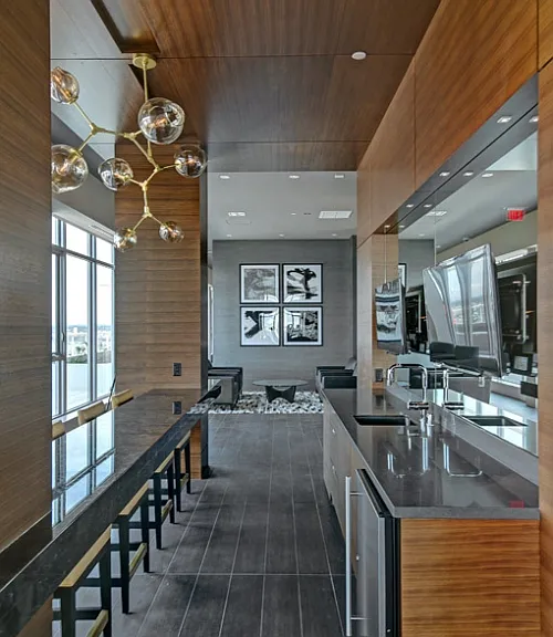 Sky Lounge 2