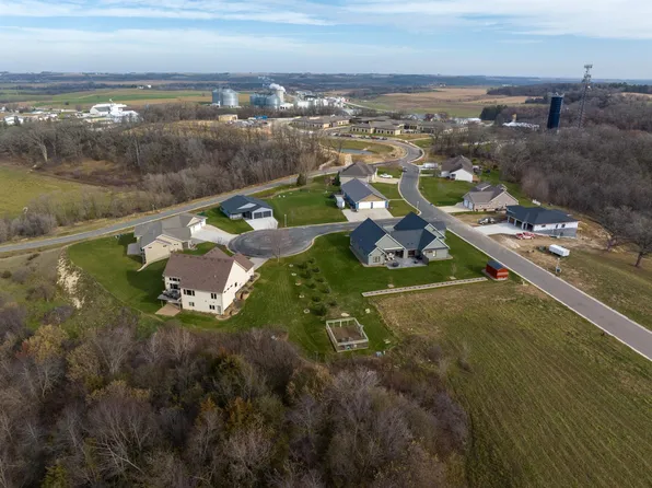 1013 Overlook Dr NW, Preston, MN 55965