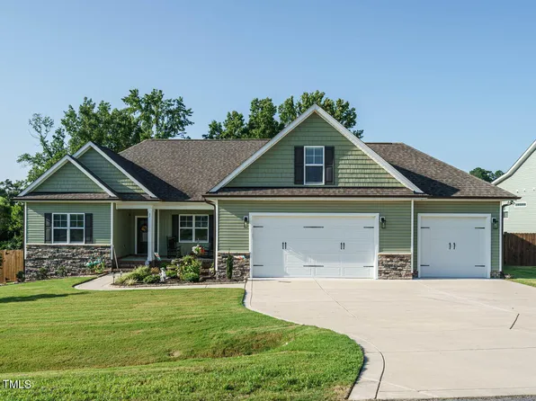 67 Cedarbrook Dr, Benson, NC 27504