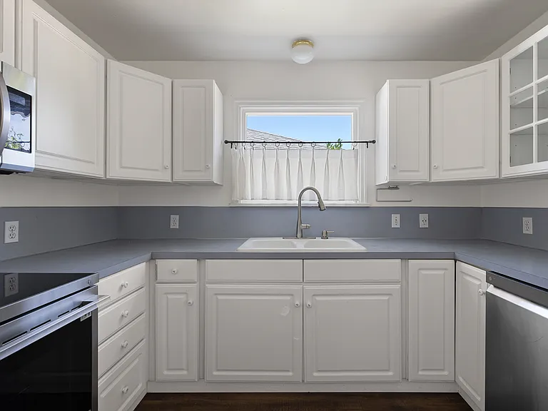 1505 N Monroe St — Photo 4