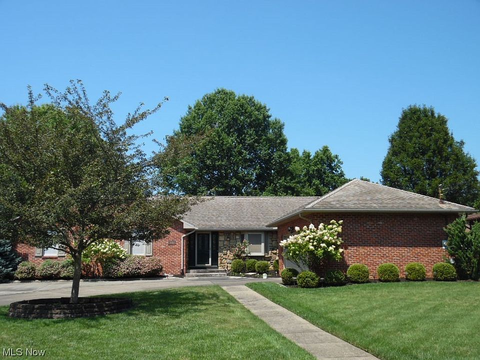 1st image of 205 Flintwood Dr