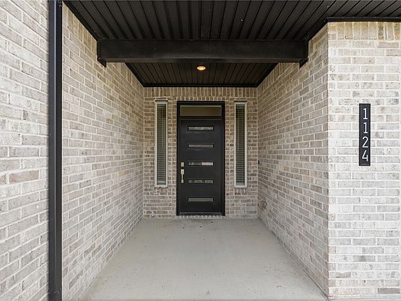 3rd image of 1124 Bunker Dr