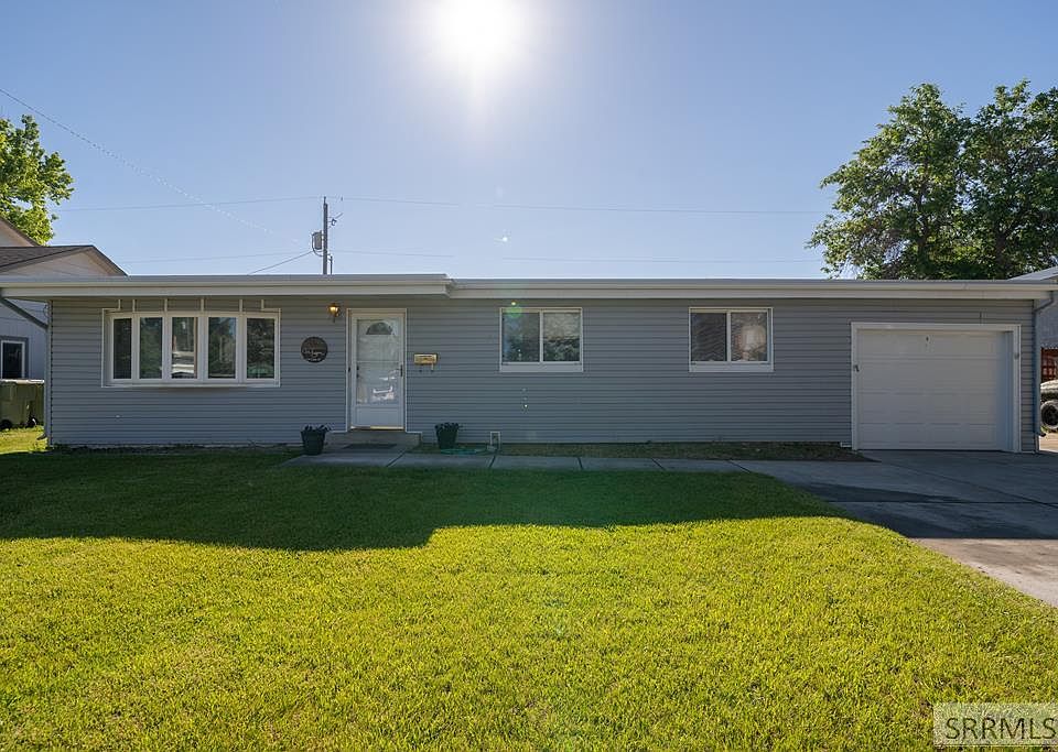 1st image of 439 Logan Dr