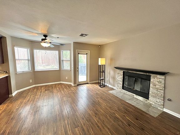 4th image of 7892 Whitney Ct