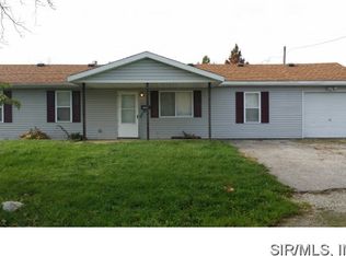 1422 Andrews Dr, Cahokia, IL 62206