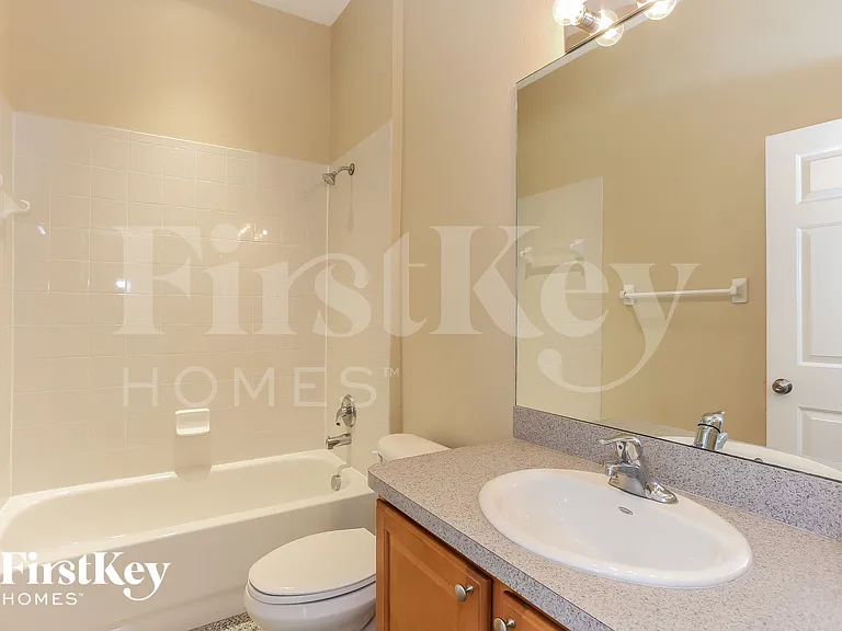 2620 Wood Pointe Dr — Photo 14
