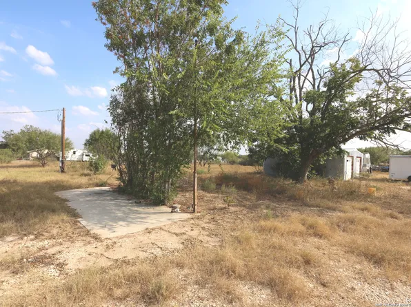 2752 Rakowitz Rd (Lot 2) LOT 16, Adkins, TX 78101