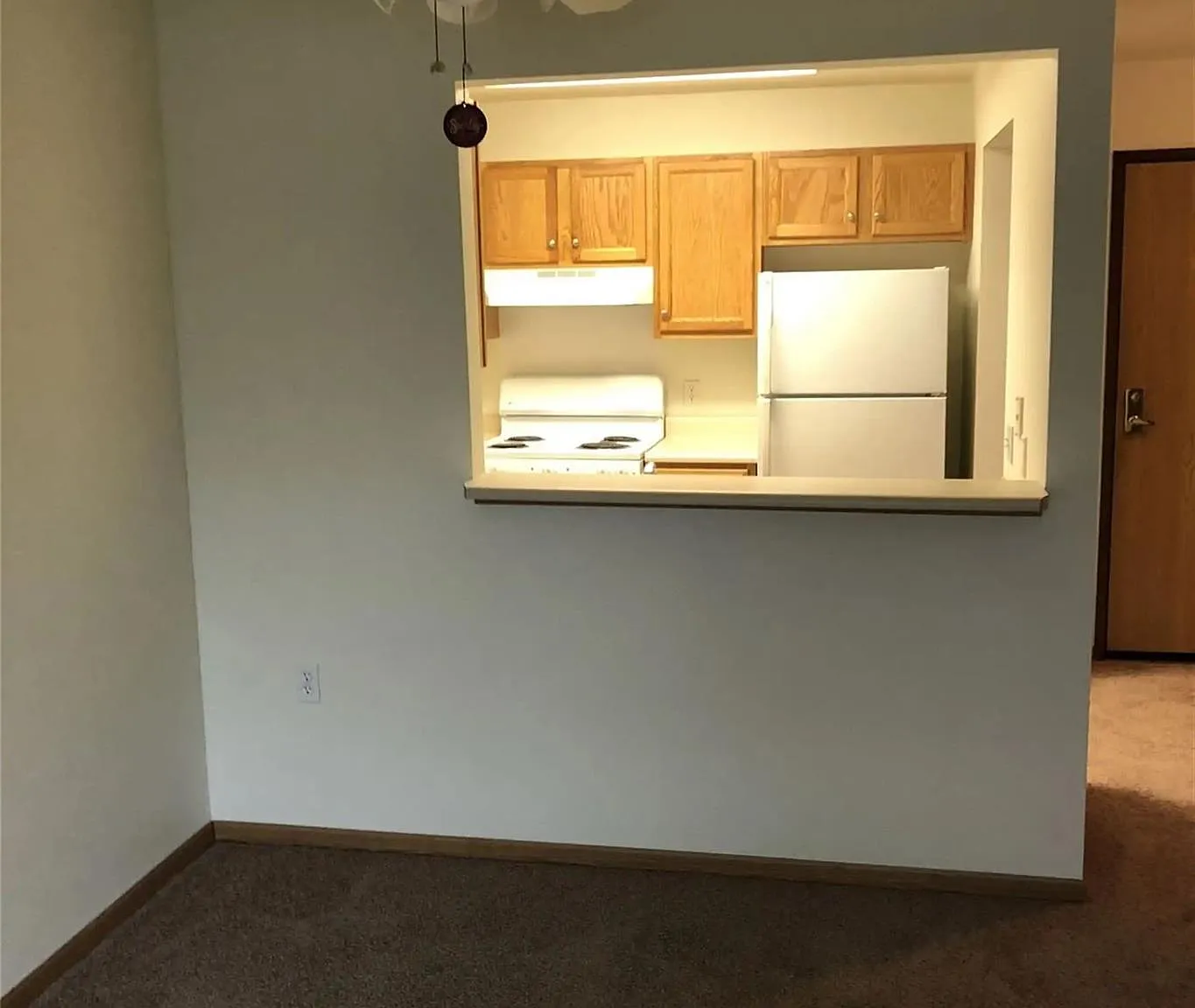 1 bed, 1.0 bath, $709 — Photo 2