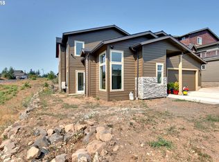 1144 SE Chinookan Dr, Cascade Locks, OR 97014