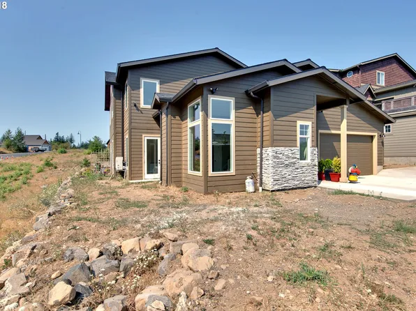 1144 SE Chinookan Dr, Cascade Locks, OR 97014