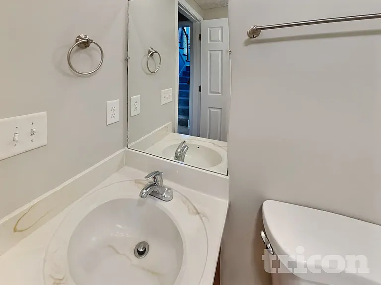 3479 Melrose Dr — Photo 20