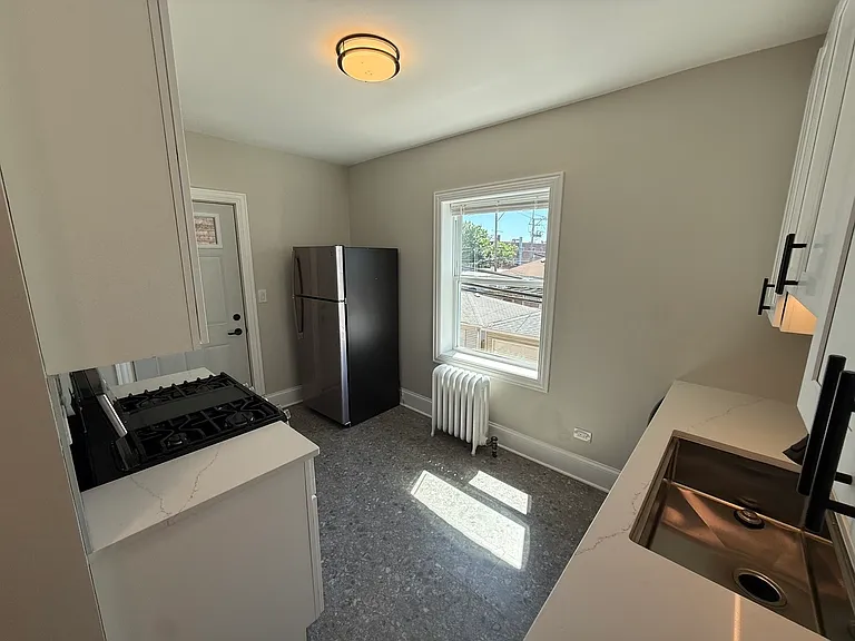 6416 N Richmond St #1B — Photo 4