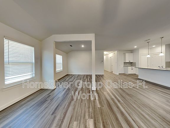4th image of 1401 Trumpet Dr