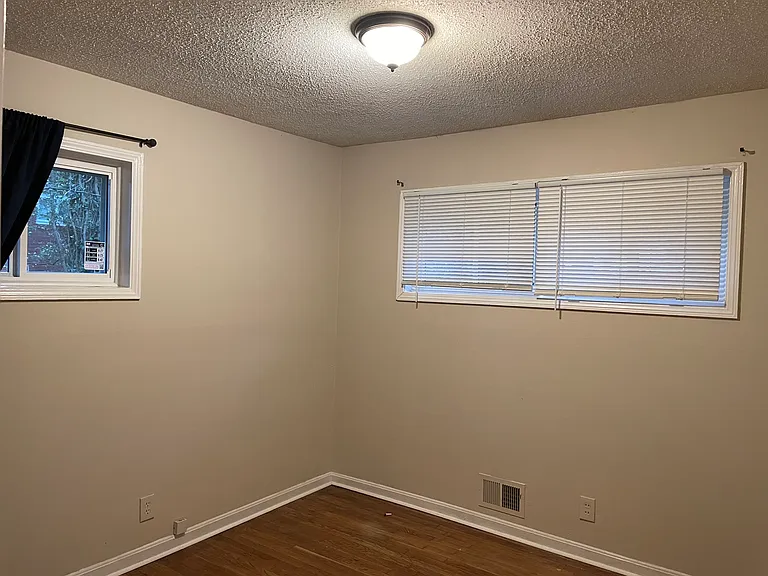 1962 Dobbins Dr NW — Photo 12