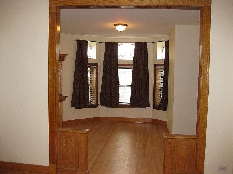 1st image of 909 N Campbell Ave #3