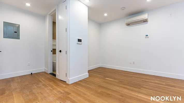 Rented by Nooklyn NYC LLC | media 55