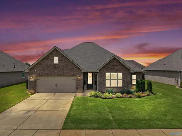 169 Slade Thomas Dr, Meridianville, AL 35759