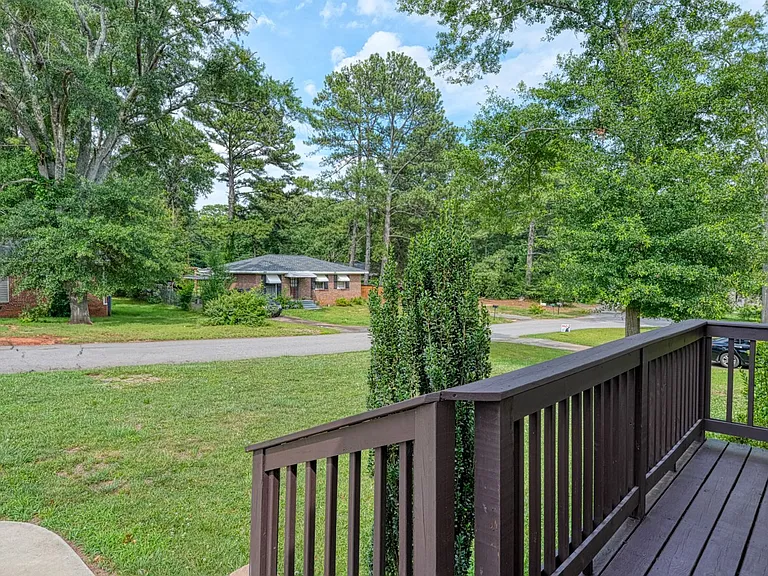 311 Pioneer Pl — Photo 20